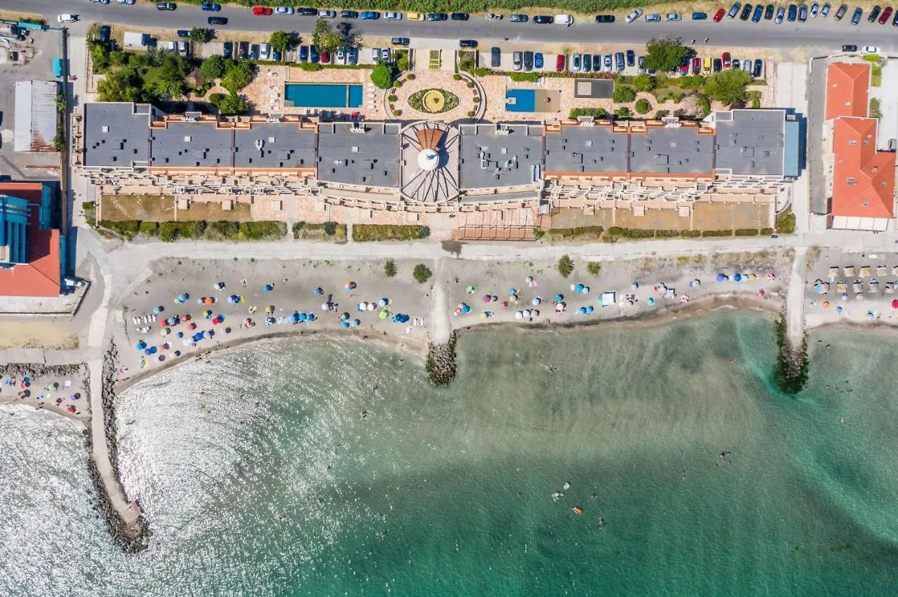 Gardenia Beach Palace Aparthotel 帕莫瑞 3*,