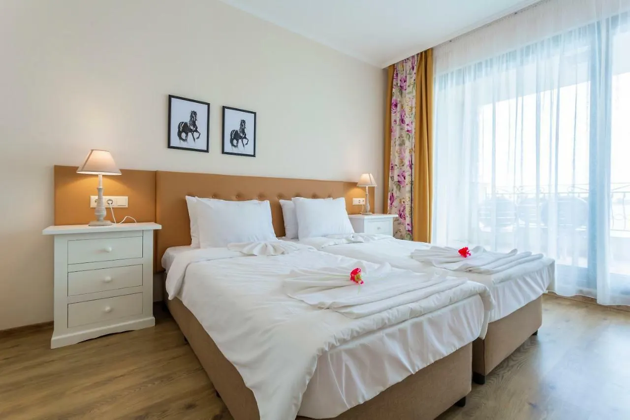 Gardenia Beach Palace Aparthotel 帕莫瑞