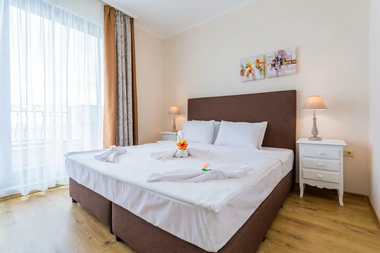 Gardenia Beach Palace Aparthotel 帕莫瑞